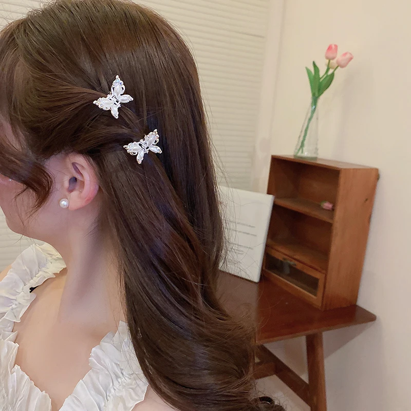 1/2 Stück Elegante Haarspange mit Imitationsperlen, Schmetterlings-Haarspange für Damen, kleine Haarspange für den Hinterkopf, rutschfeste Haarspange, Haar-Accessoires K – Detail 2