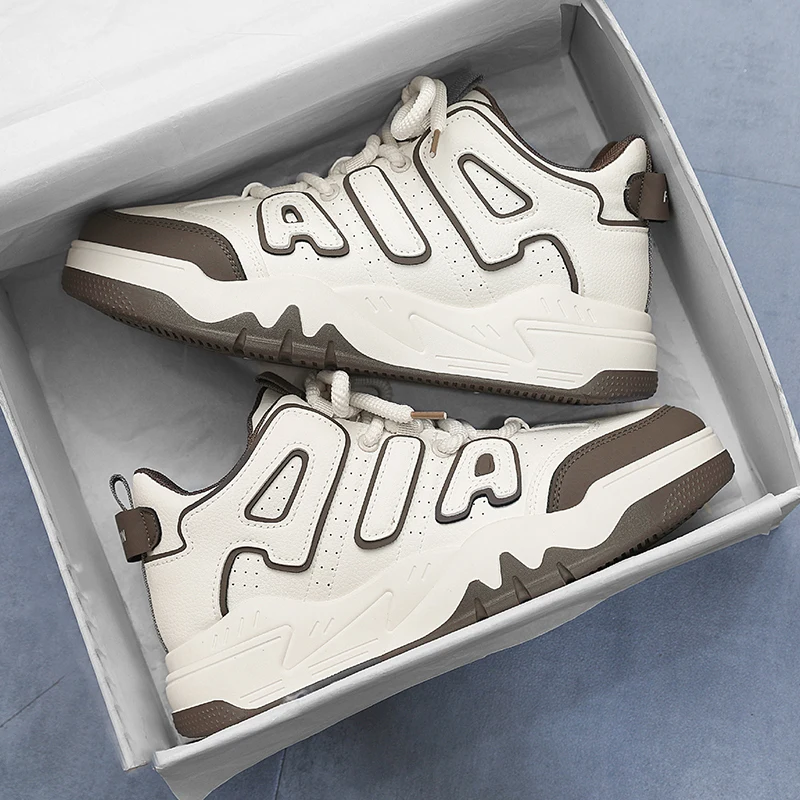 Рисунок 3 - Мужская повседневная спортивная обувь