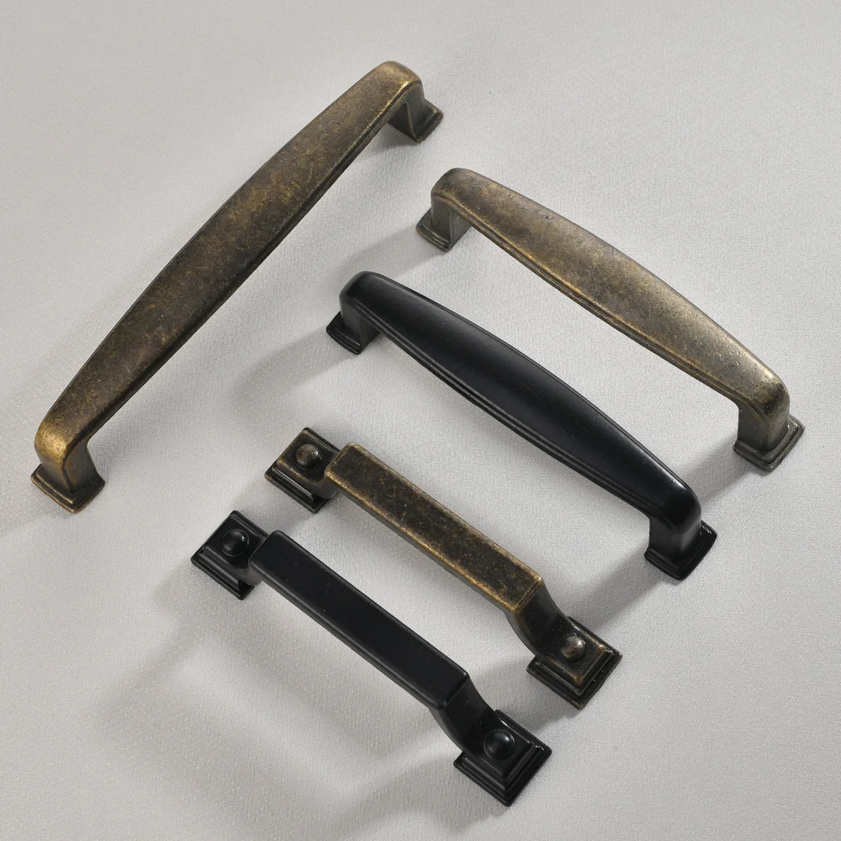 

Two New Chinese Style Fixed Antique Zinc Alloy Drawers, Cabinets, Wardrobe Doors, Handle Accessories