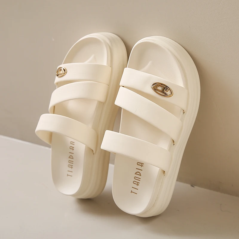 New Trend Women's Shoes Flat Women's Sandals Summer 2024 Thick Soles Soft Comfortable Non-slip Wear-resistant Outdoor Slippers