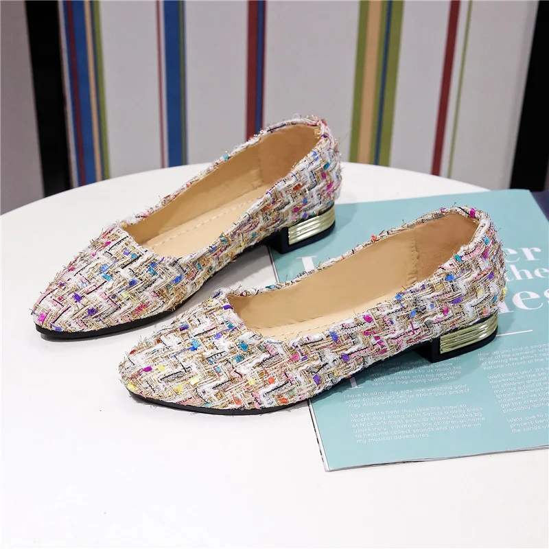 

Women Flats Slip on Flat Gold Pointed Toe Casual Shoes Plaid Boat Shoes Metal Heels Female Shoes Shallow Footwears Large Size