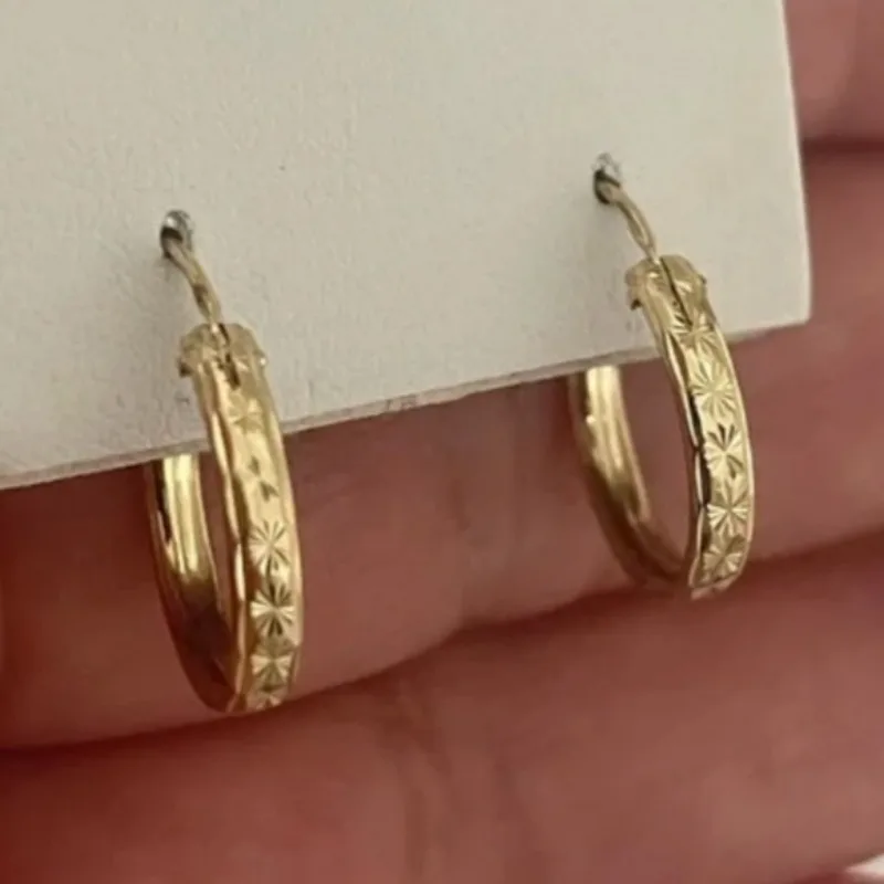 Klassische goldfarbene Damenohrringe, schlichte, modische, runde, handgeschnitzte Metallmuster-Ohrringe, Damenschmuck