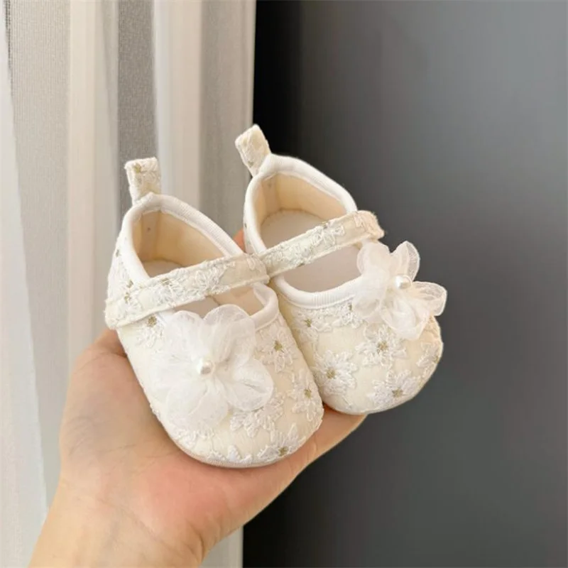 VISgogo Baby Girl Pearls Flowers Flats Non-slip Soft Soles Cute Mary Jane Shoes Casual Walking Shoes for Newborn Toddler
