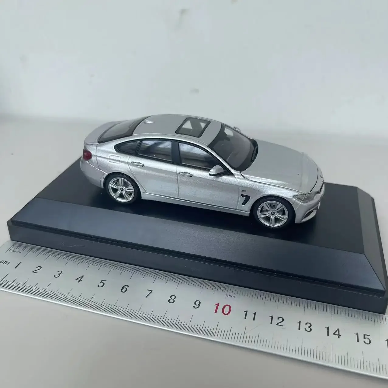 Carrito A Escala Armable Rastar-coche A Control Remoto Para Niños