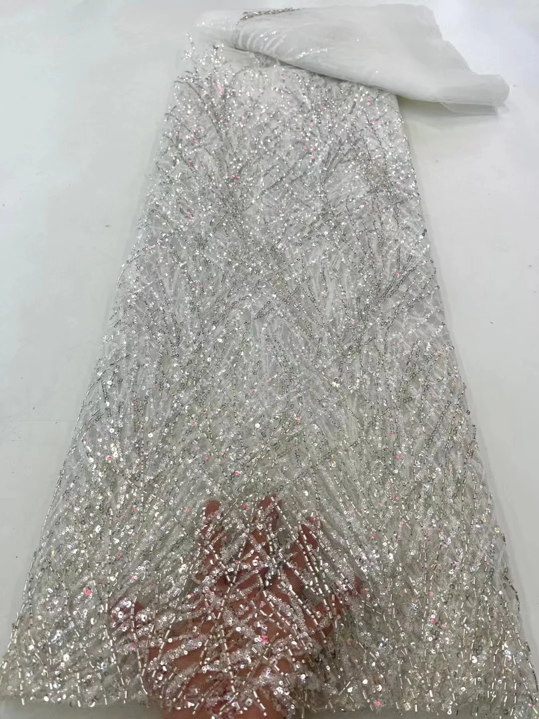 

Fashion Nigerian Heavy Handmade Beads Embroidered Tulle Lace Fabric French Luxury Tulle Sequins Fabric For Bridal Wedding Dress