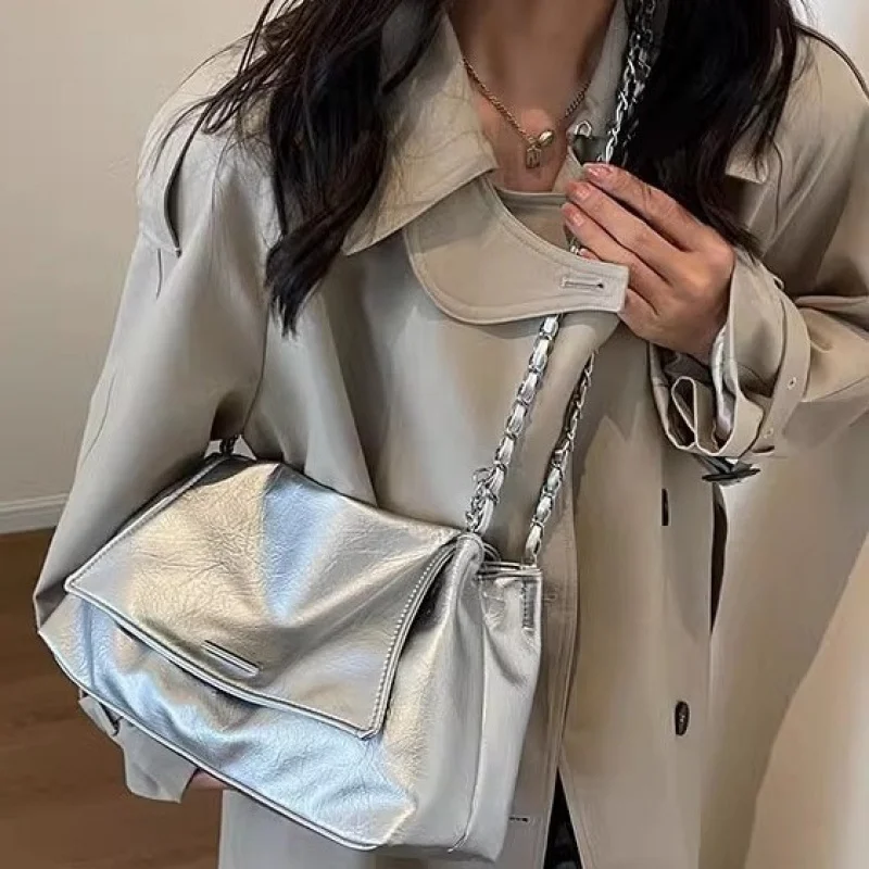 Large Capacity Women's Shoulder Bag Fall Winter New Arrival French Style Chic Tote Crossbody Bag