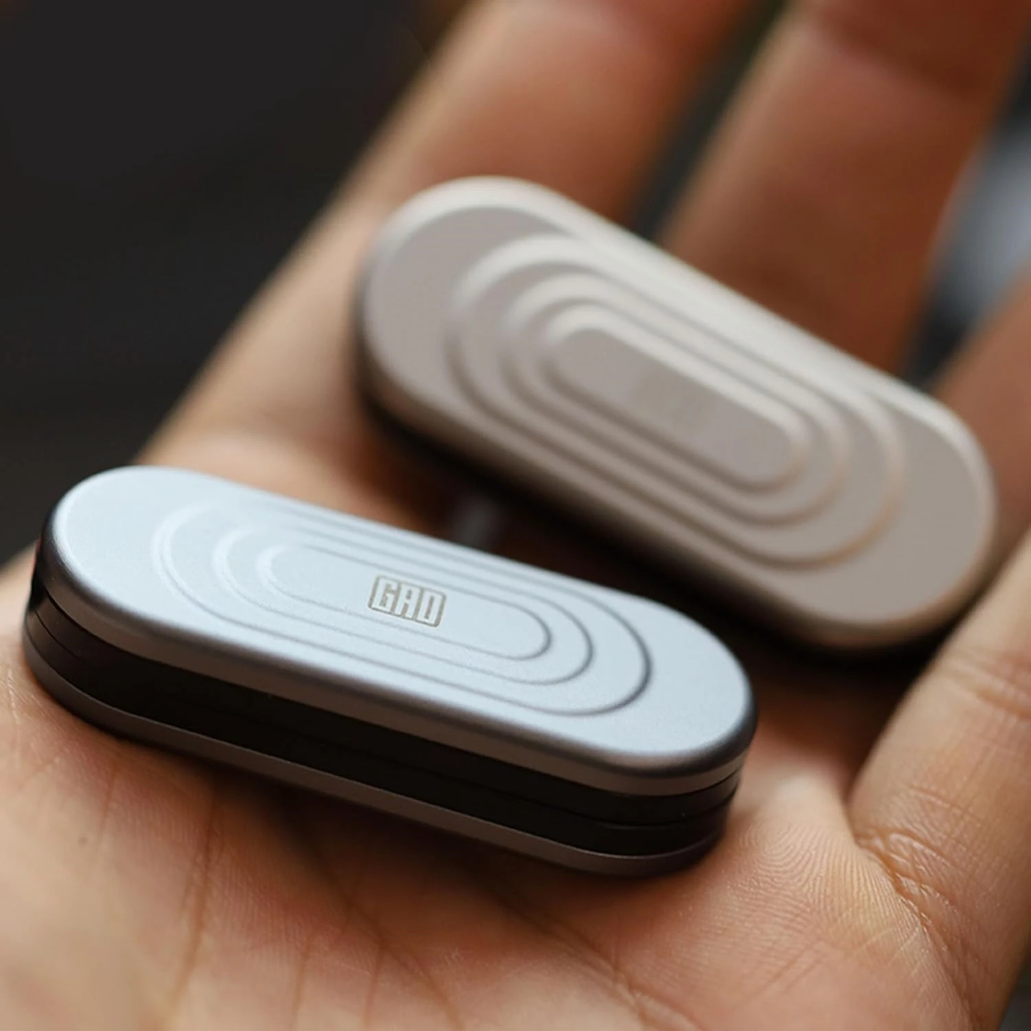 GAO Studio Rich Coin EDC Fidget Slider Metal Push Card EDC