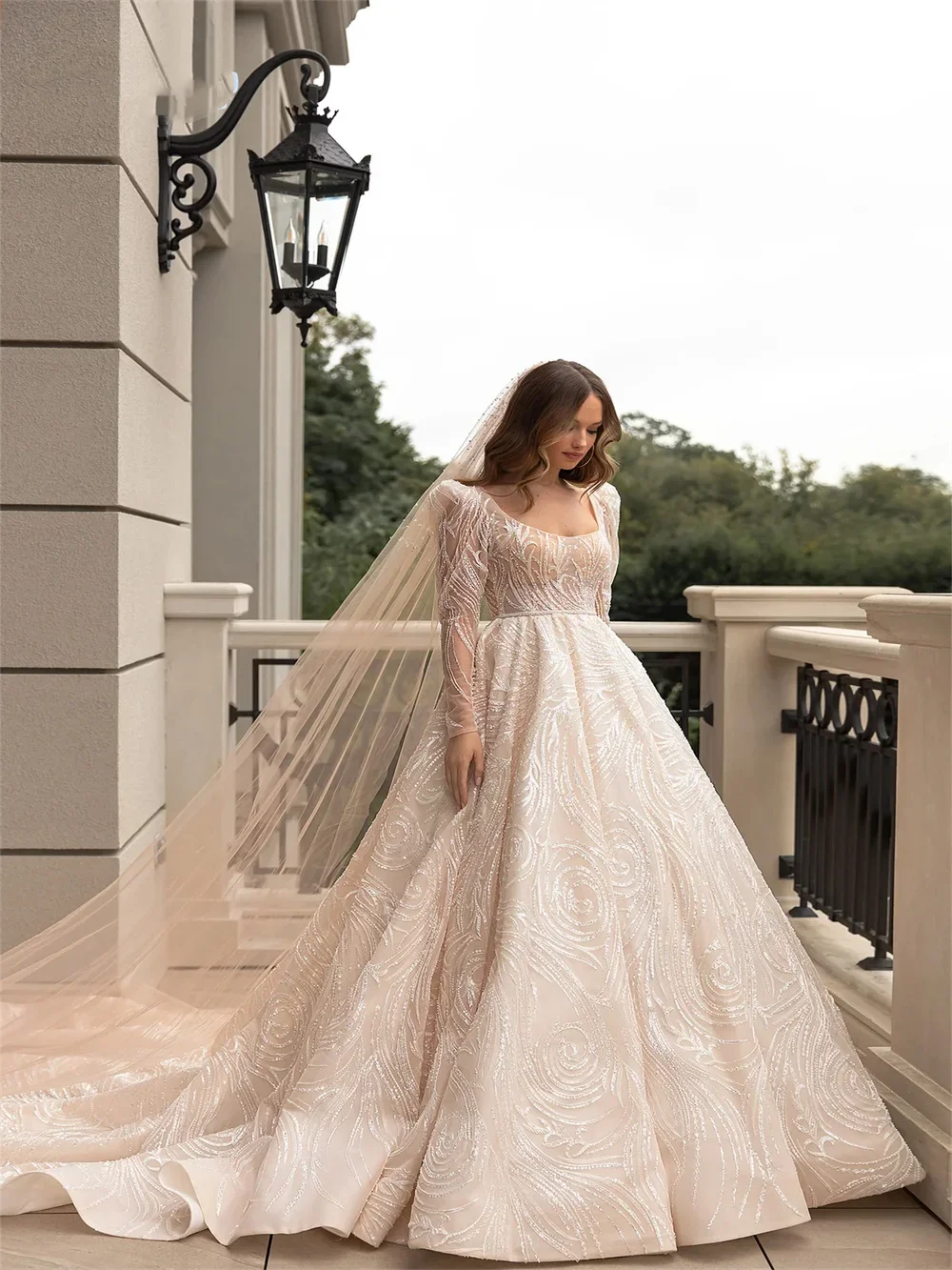 

Luxury Sequins Long Sleeves Wedding Dresses For Women A Line Square Collar Dubai Bridal Gowns Sweep Train Vestidos De Novia 2024