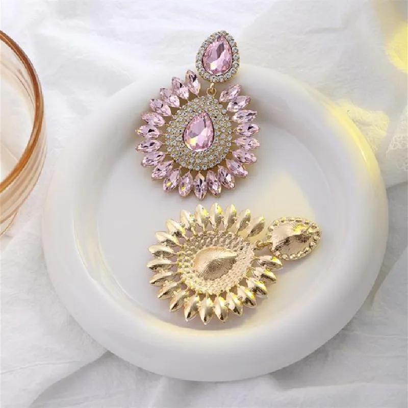 Acquista Semplici orecchini pendenti in cristallo austriaco per donna Orecchini pendenti brillanti a forma quadrata color oro in Italia a partire da 31
