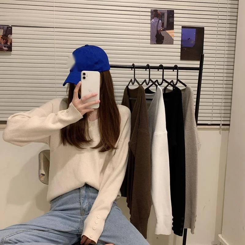 Autumn/Winter Korean loose V-neck long sleeved pullover knit sweater_voghion.com