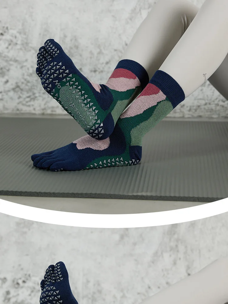 New Women Pilates Socks Professional Five Fingers Dance Sports Socks Fashion Printing Non-slip Silicone Grip Fitness Yoga Socks 34 undefined