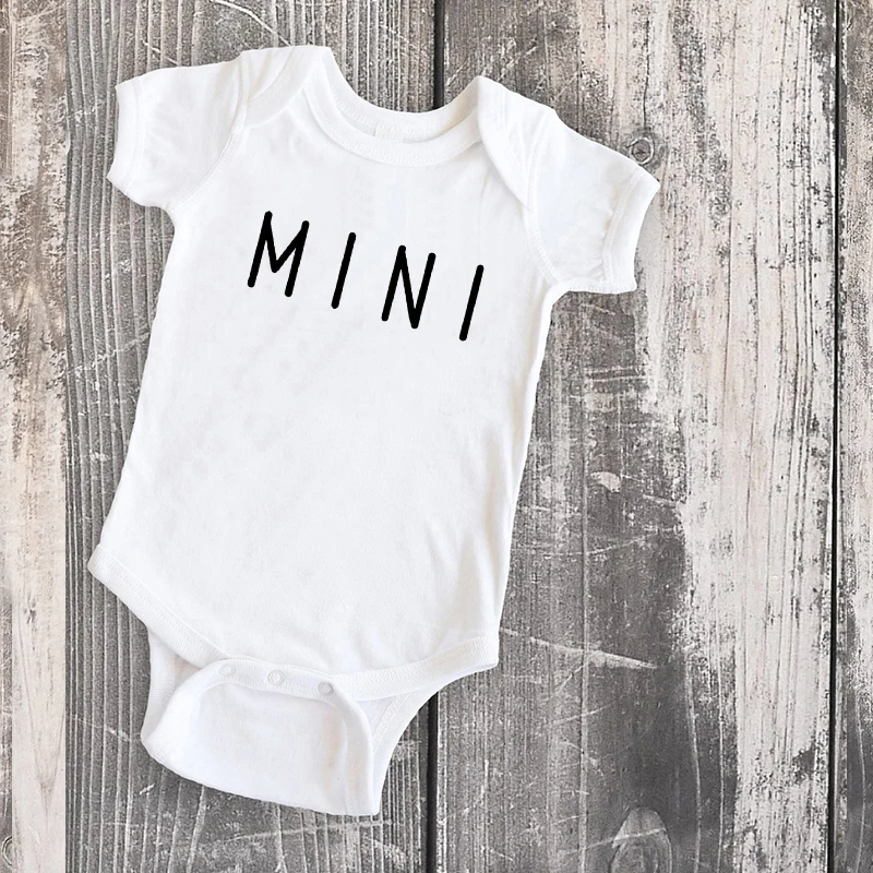 Mommy And Me Family Clothing Mom Son Matching Clothes Mini Baby Tshirt Family Look Summer White Mom And Daughter Tops