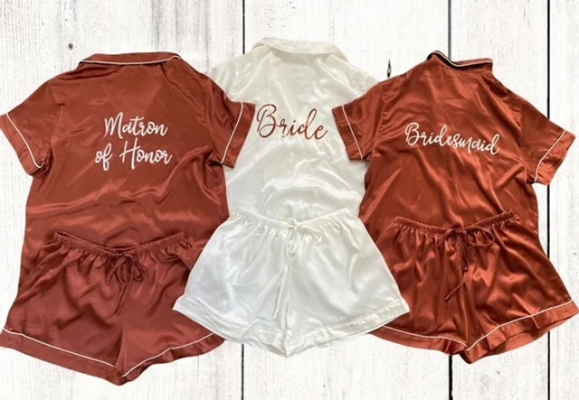 Pyjama Personnalisé en Satin à Manches Courtes pour Enterrement de Vie de  Jeune Fille, Demoiselle d'Honneur, Cadeaux de Mariage - AliExpress