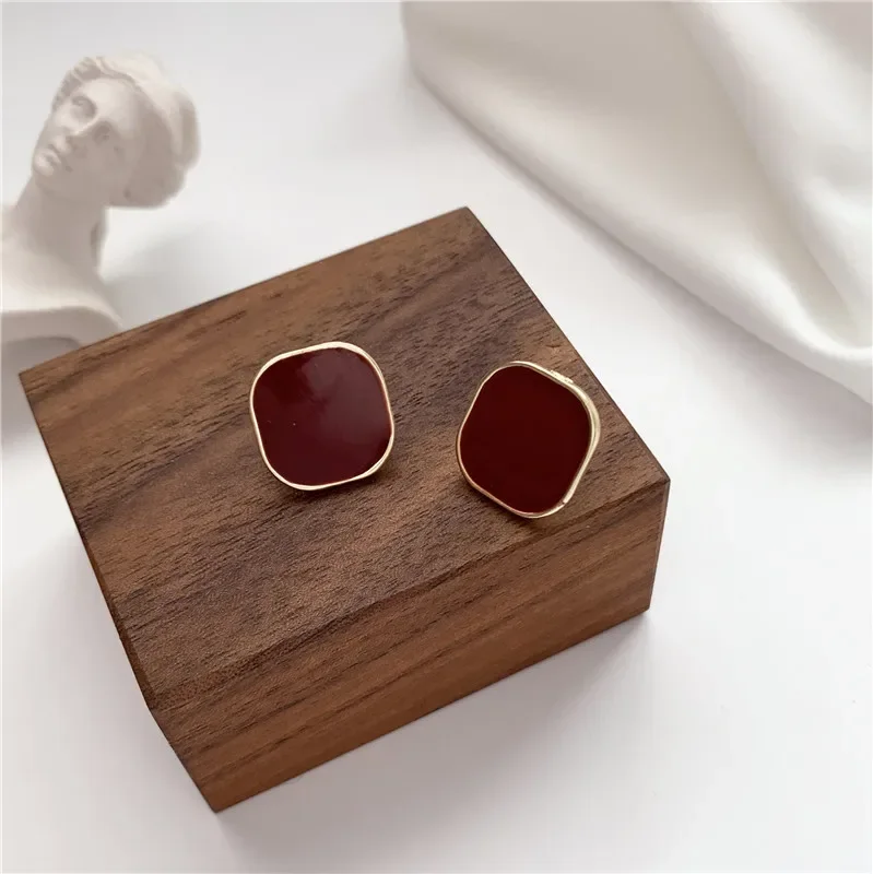 Retro Wine Red Square Stud Earring for Women Korean Simple Geometry Temperament Jewelry Christmas Girlfriend Gift