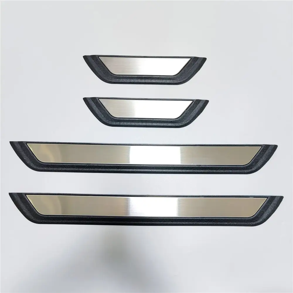 Tail Lamp Garnish Chrome Kia