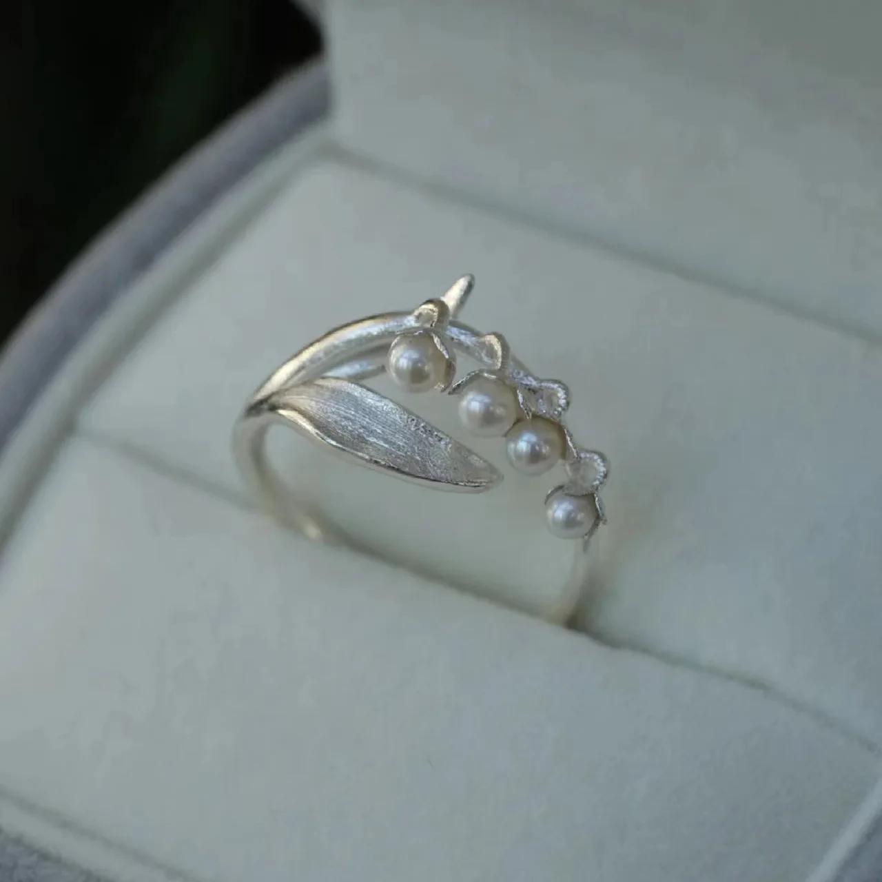 Elegant Artificial White Pearl Flower Women Ring Jewelry Accessories Luxury Big  Flower Zircon Engagement Sweet Ring Party Gift