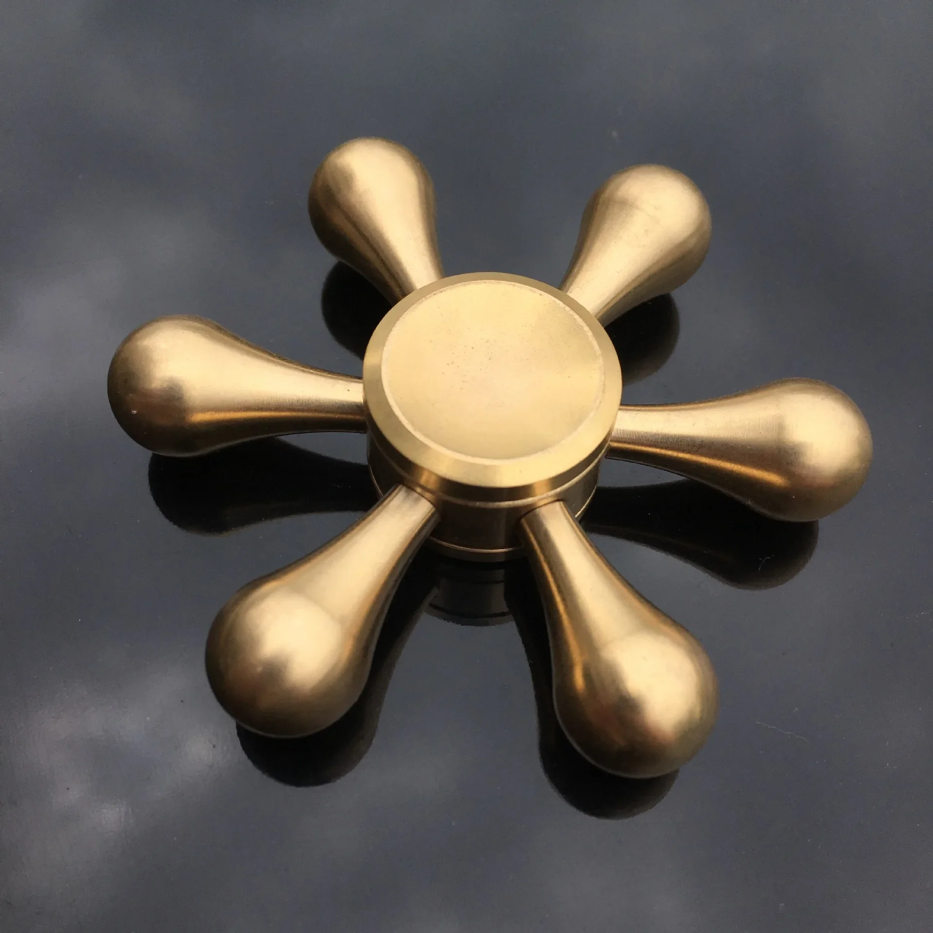 Fidget Toy Sensory Fidget Toy Anti Stress Toy Fingertip Gyroscope Toy Pure Copper Fidget Spinner Detachable Design Metal Hand Spinner 188 Stainless Steel Bearings Adult Antistress Fidget Toys