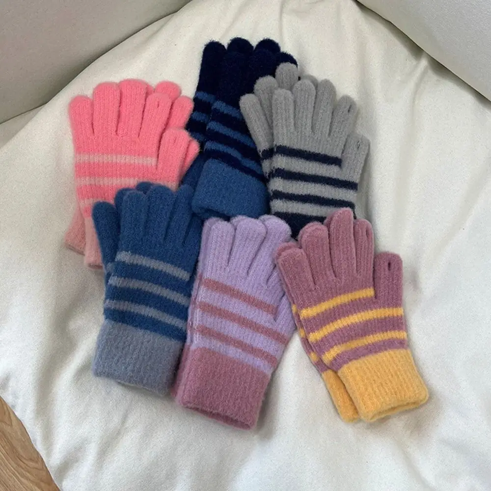 

Windproof Cold Proof Knitted Gloves Fashion Touch Screen Stripes Short Mittens Thick All Finger Gloves Women Girls