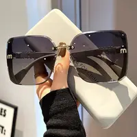 משקפי שמש מגניבות חדשות לנשים מותג יוקרה אותיות אנטי חזק אור וינטאג' רימלס משקפי שמש נשים Gafas UV400 4