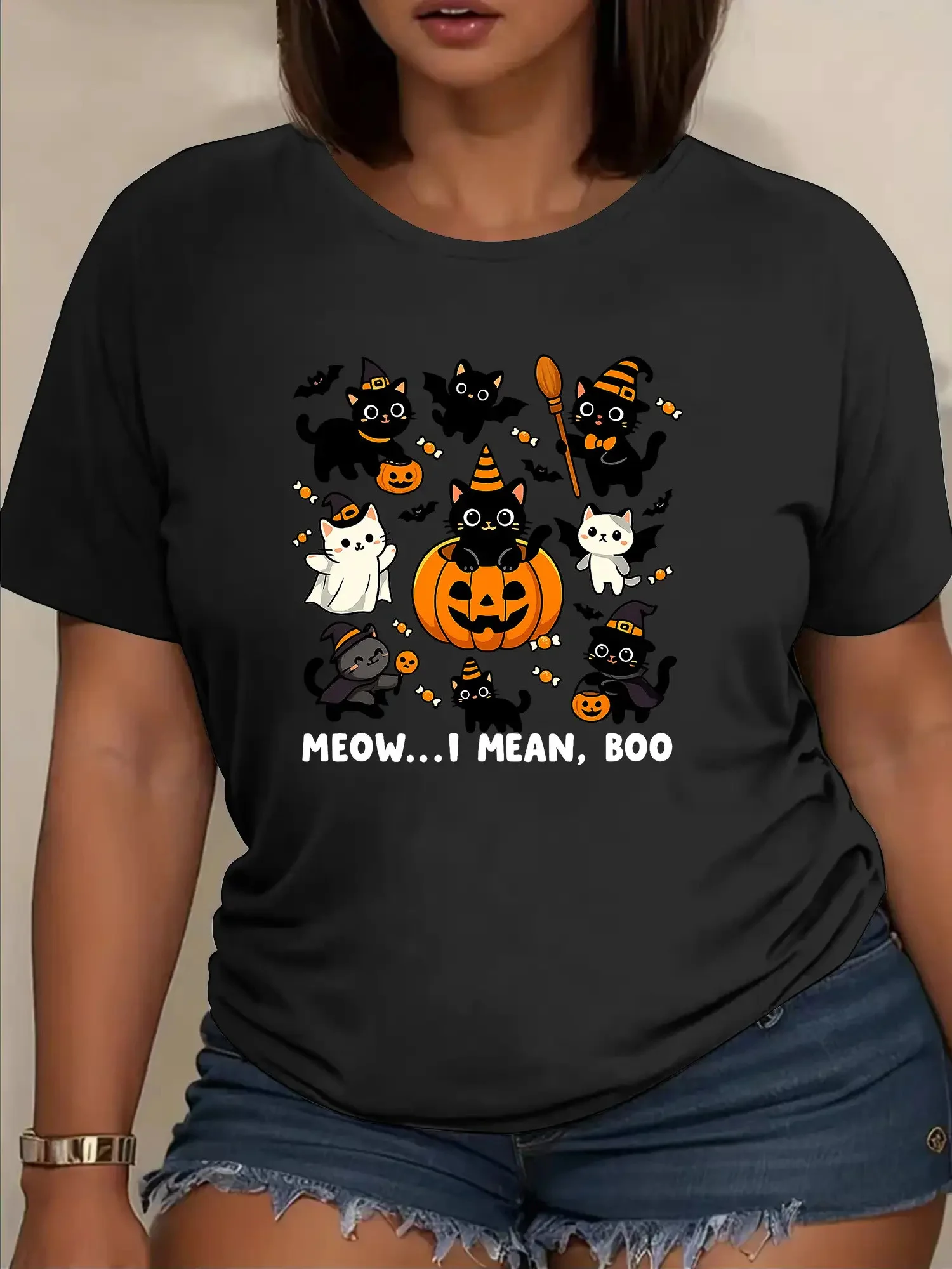 Süße schwarze Katzenhexe für Damen & „MEOW... I MEAN BOO" Halloween-T-Shirt, kurzärmelig, Rundhalsausschnitt, mit Fledermäusen und Kürbissen