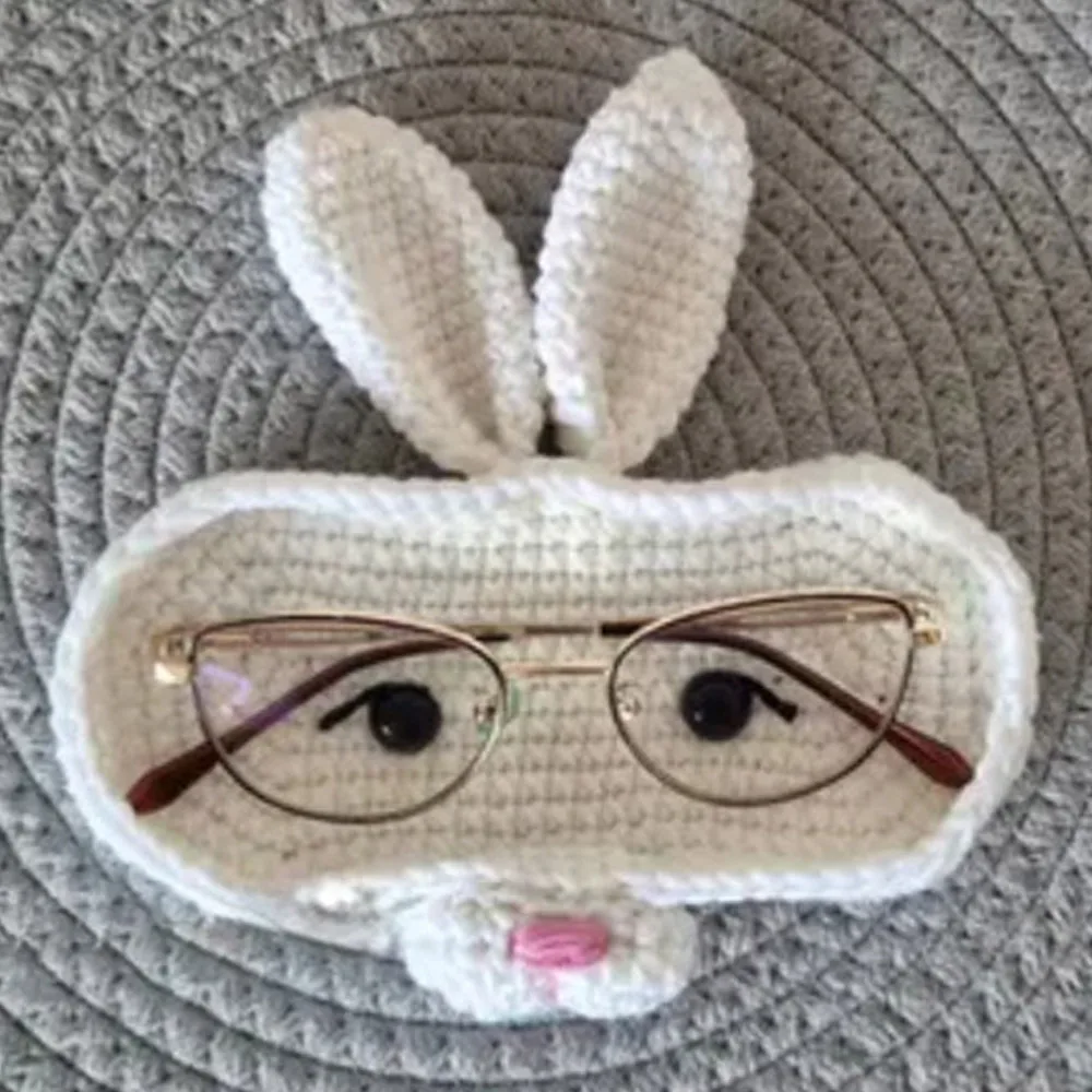 Handmade crochet Eyeglasses Holder Cartoon Funny Crochet Bear Tray Cute Desktop Decoration Decorative Glasses Stand