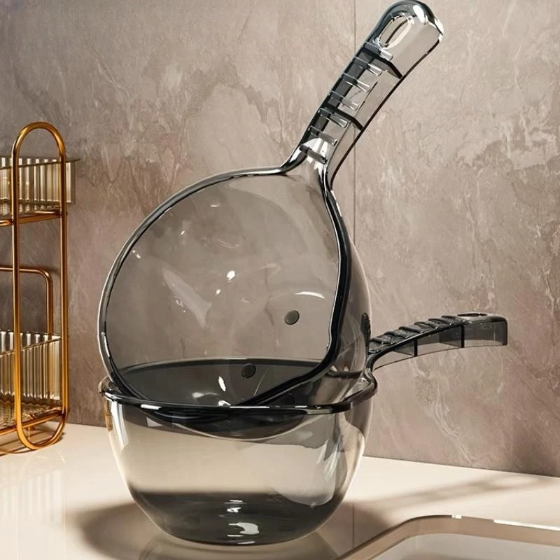 Transparent Water Ladle Plastic Dipper Thickened Anti-fall Bath Water Spoon Large Capacity Long Handle Shampooing Scoop