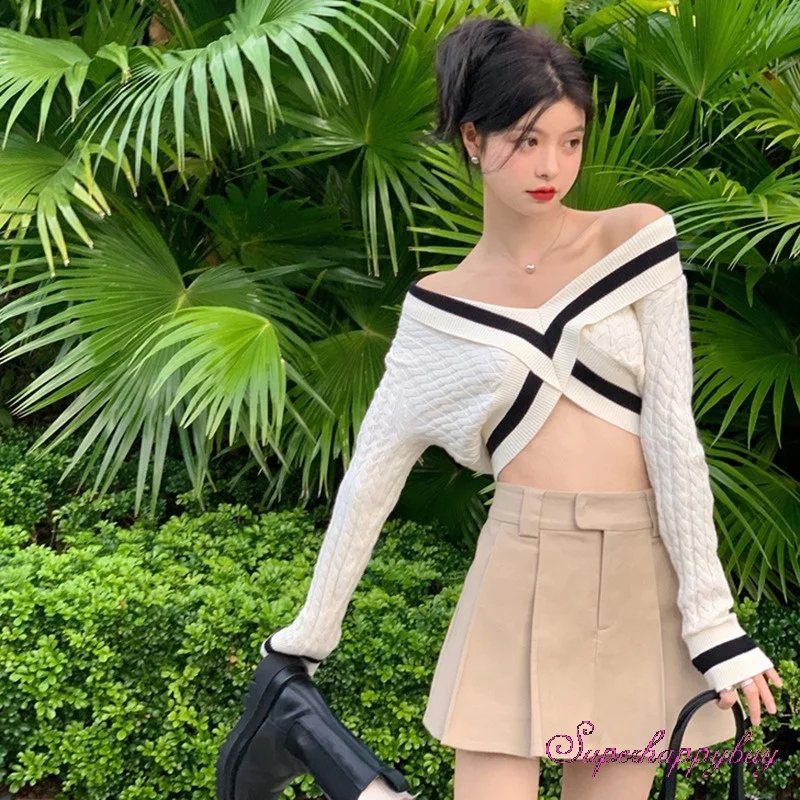 Рисунок 6 - Женский свитер с V-образным вырезом