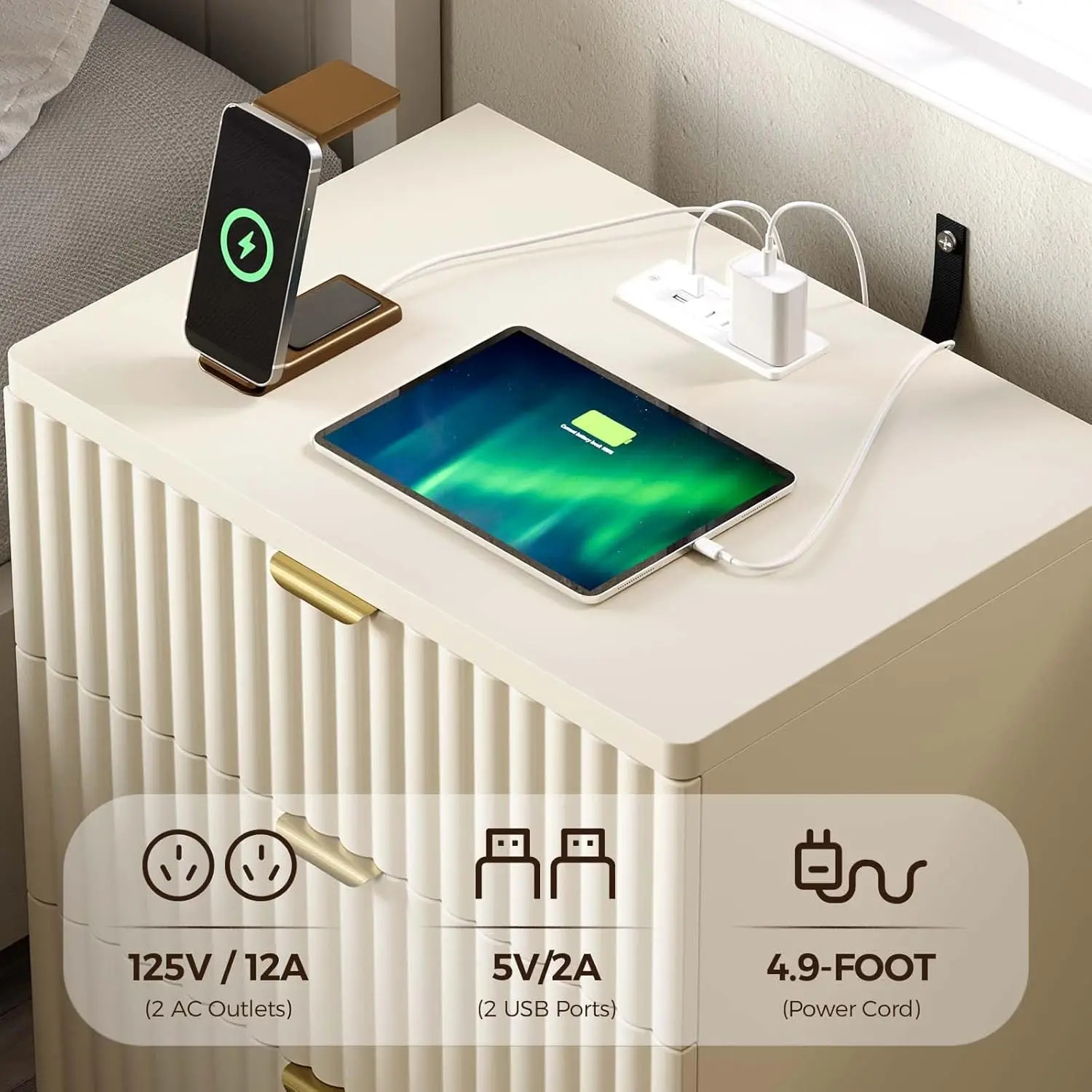 Fluted Nightstand Charging Set 4