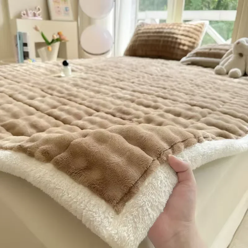 Winter Warm Plush Mattress Toppers Super Soft Single Double Foldable Milk Velvet Thicken Fitted Bed Sheet Bed Cover Tatami Mat 5
