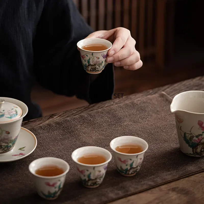 1 Chinese retro handmade ceramic tea cup travel hand-painted flower porcelain tea bowl Kung Fu tea set