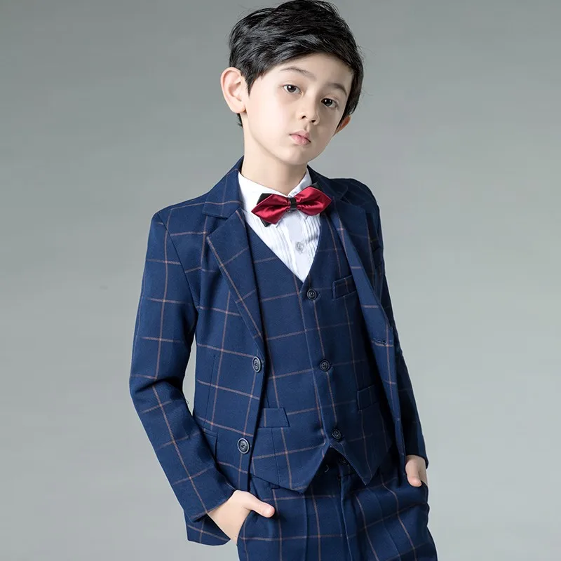 Рисунок 4 - Детские модные костюмы 2022