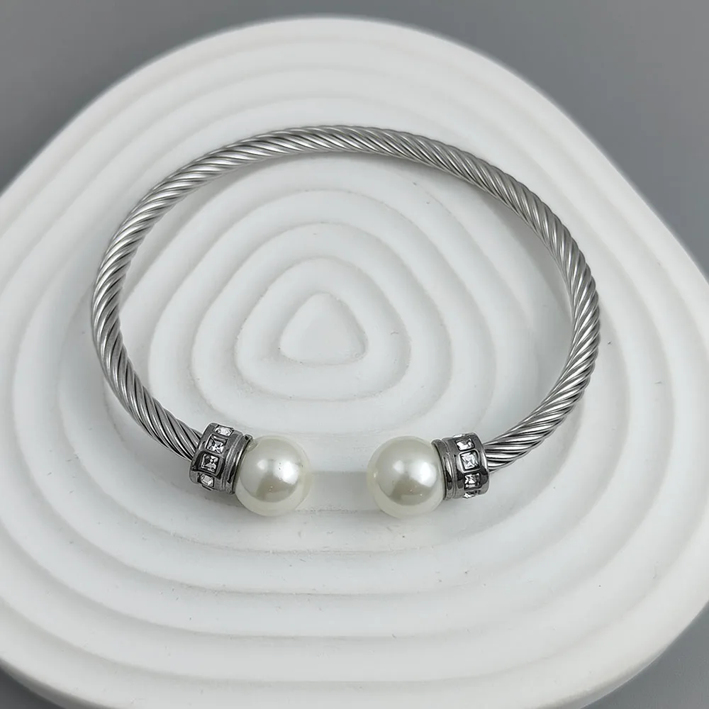 Charming 18K stainless steel thorn pattern pearl women's bracelet, high quality waterproof jewelry, wedding party gift 4