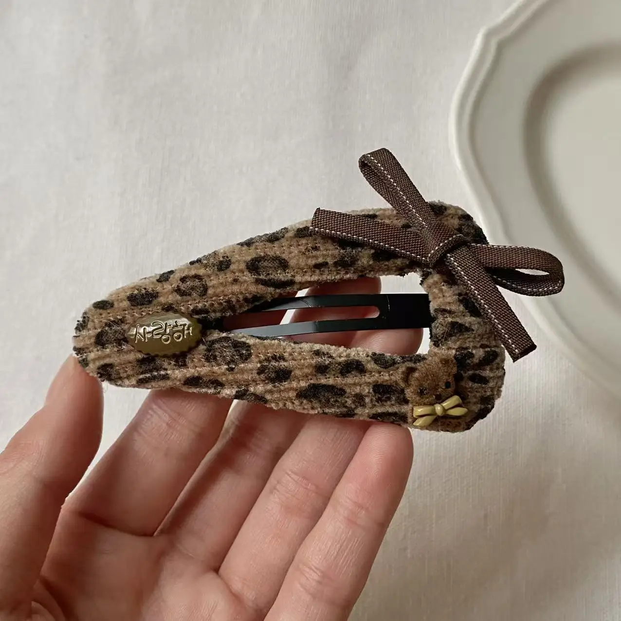 1PCWomen's Autumn Winter Leopard Print Hair Clips With Bow&Mini Bear Vintage Corduroy Hair Accessories Stylish Hair Decorations