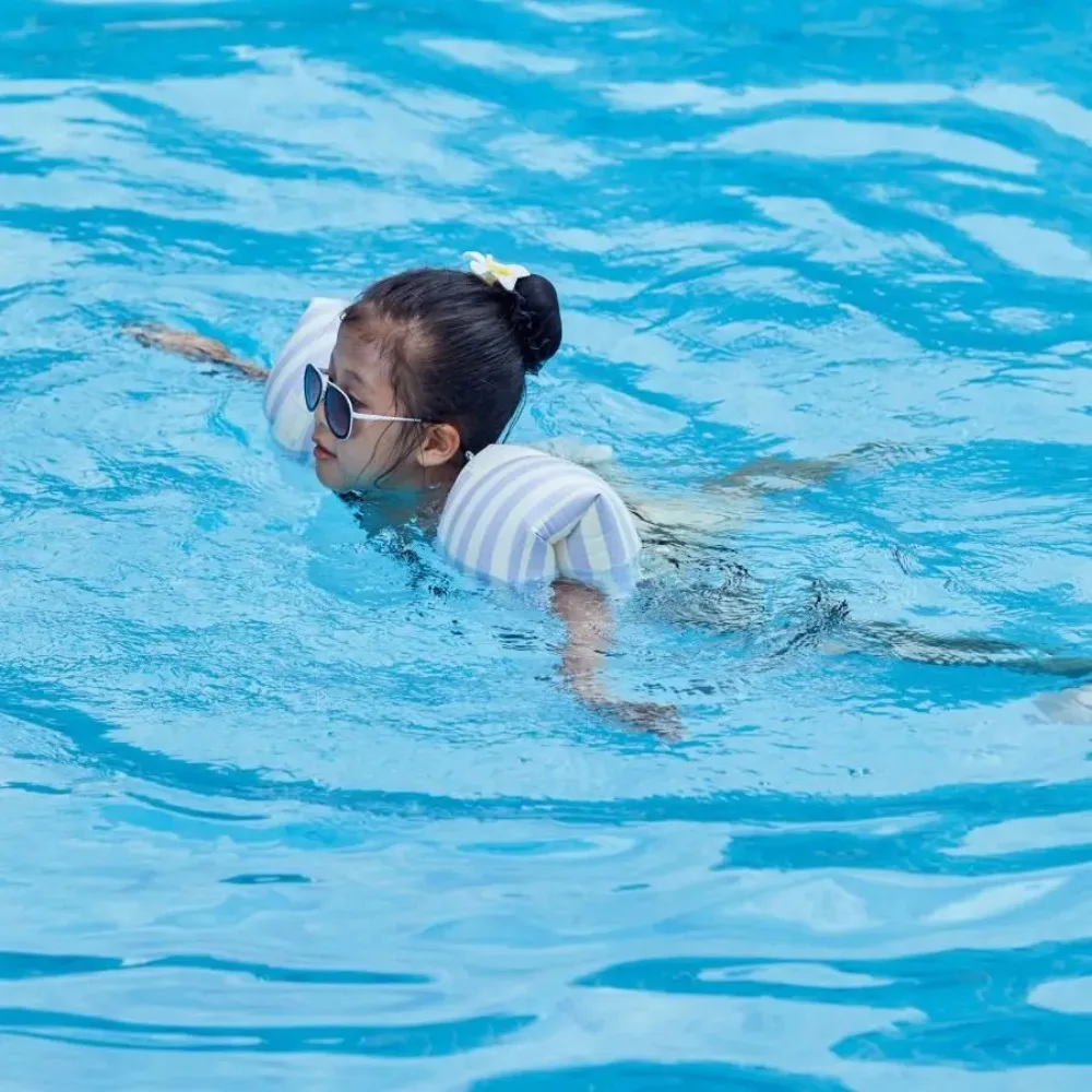 Inflatable Swim Ring 5