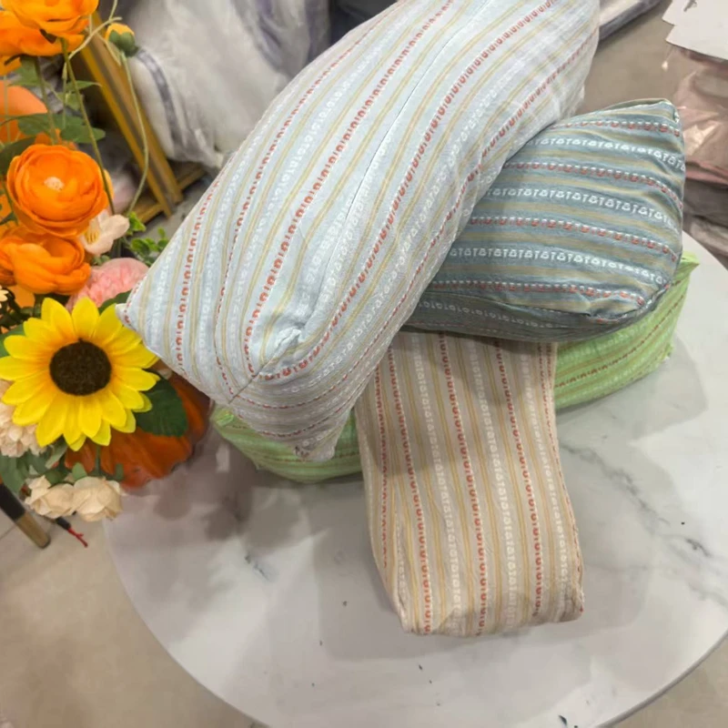 91 Home Textiles Network, the first-hand source of home textiles, looking for Home Textiles (General) Yunxi Pillow Industry 2025 New Cotton Triangle Tartary Buckwheat Neck Pillow Pillow Pillow Core