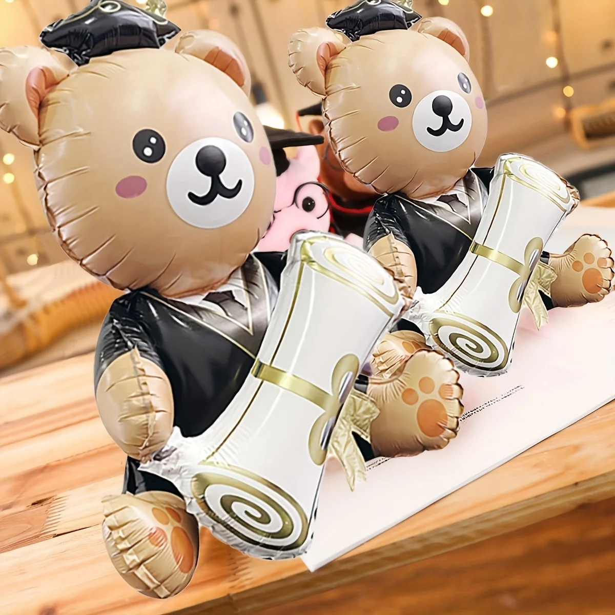 1pc Cute Holding Graduation Bear Aluminum Film Balloon, Graduation Party Balloon Perfect For School Events And Campus Decoration