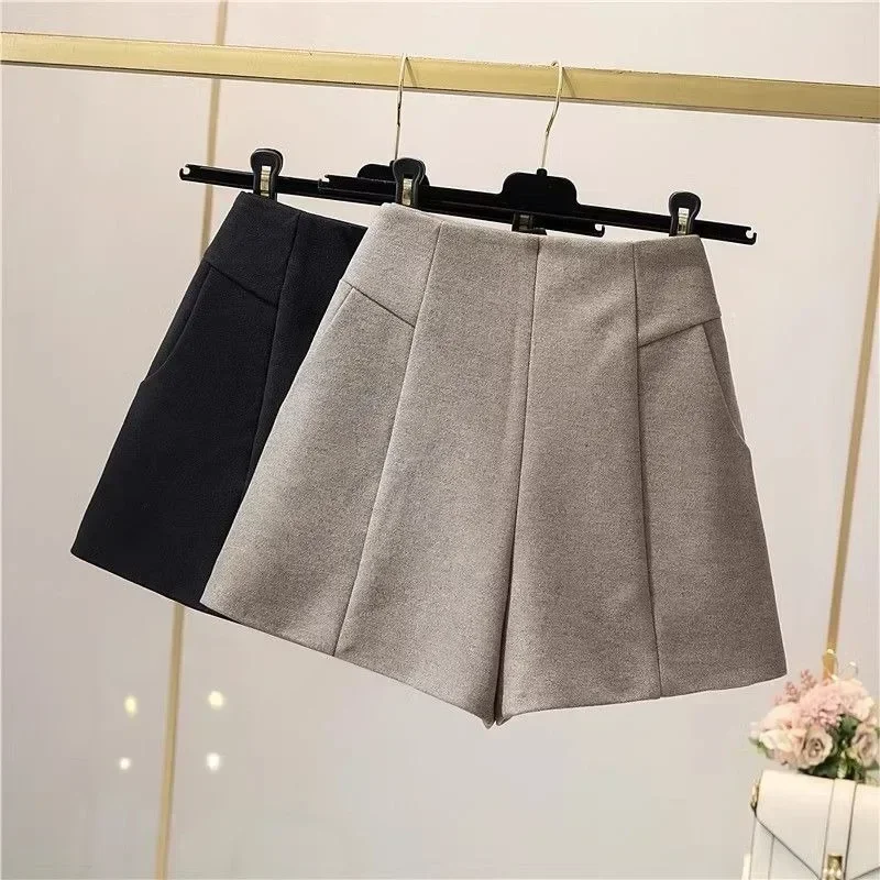 

Thicked Warm Woolen Shorts Women 2023 Autumn New High Waist All-match Bottoms Y2k Loose Black Wide Leg Shorts