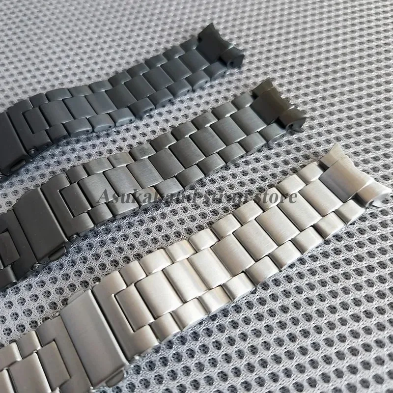 Premium Titanium Metal Watch Strap - Sleek and Durable Design Bracelet