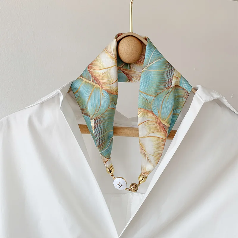 Tim & Simonsen Chloe Scarf w. Magnetic Pearl - Small dot White