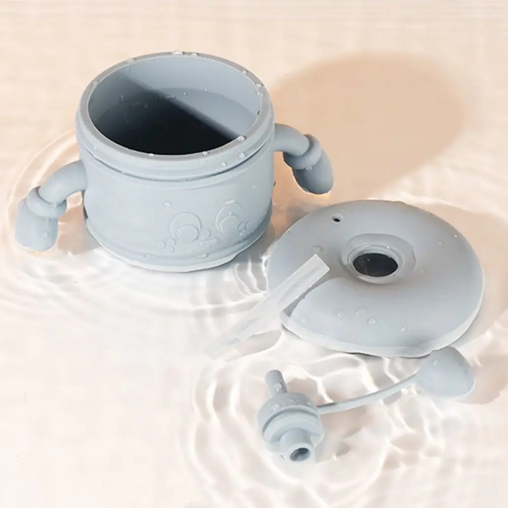 창의적인  훈련용 컵, 새지 않는 부드러운 실리콘 용 빨대 물병, 휴대용 이중 손잡이 용 빨대컵