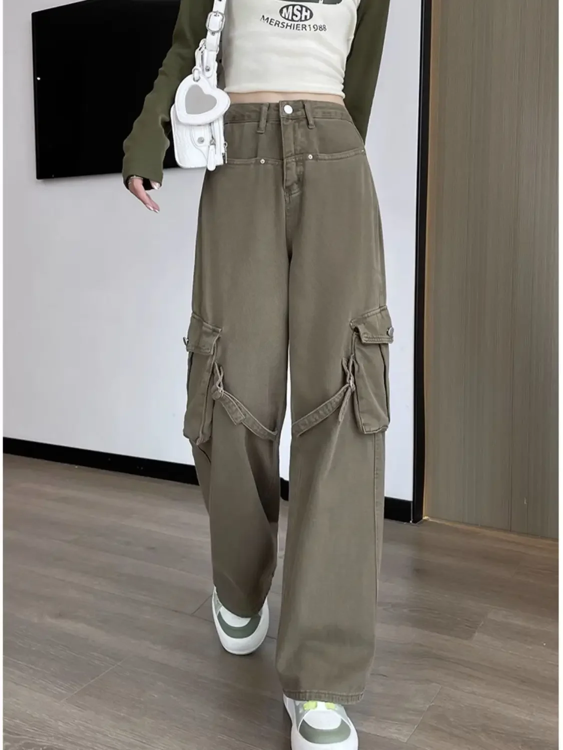 Рисунок 4 - Женские винтажные брюки-карго