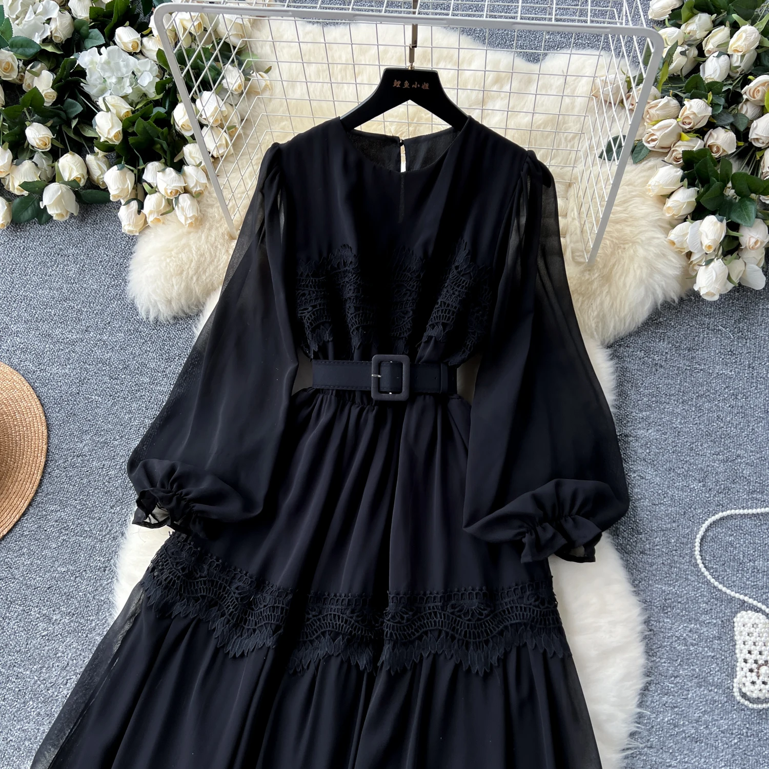 French Vintage O Neck Hollow Out Lace Patchwork Long Lantern Sleeves Korean Fashion Dresses Women's Autumn Waist Sweet Clothing