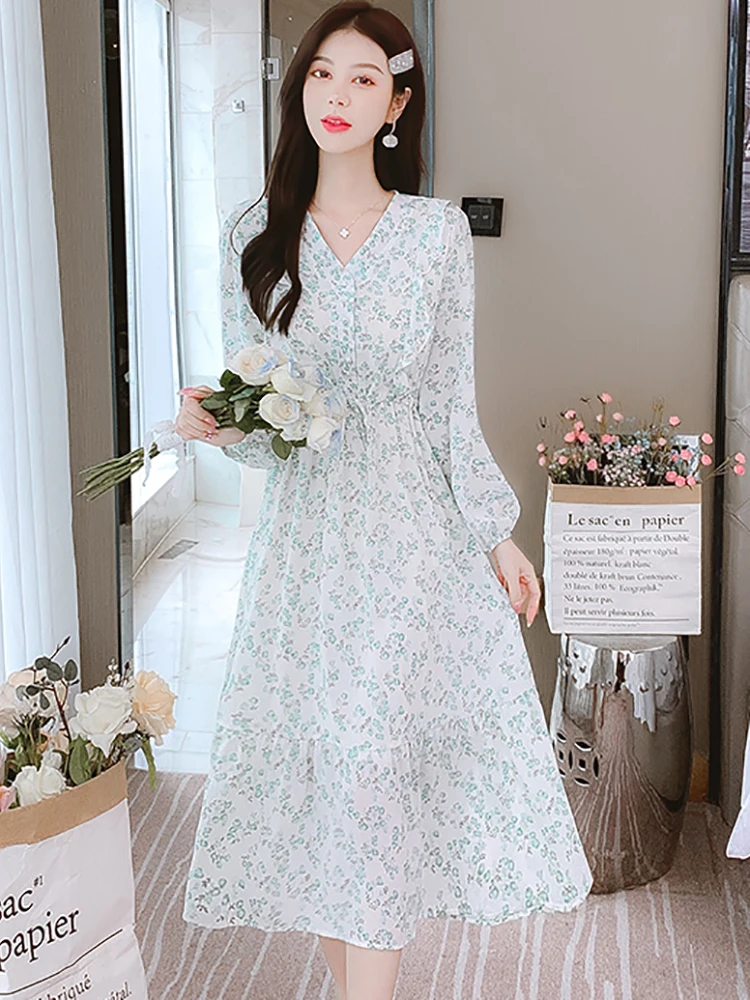 

2023 New Green Floral Chiffon Casual Beach Dress Spring Long Sleeve V-Neck Chic Ruffled Dress Women Elegant Casual Holiday Dress