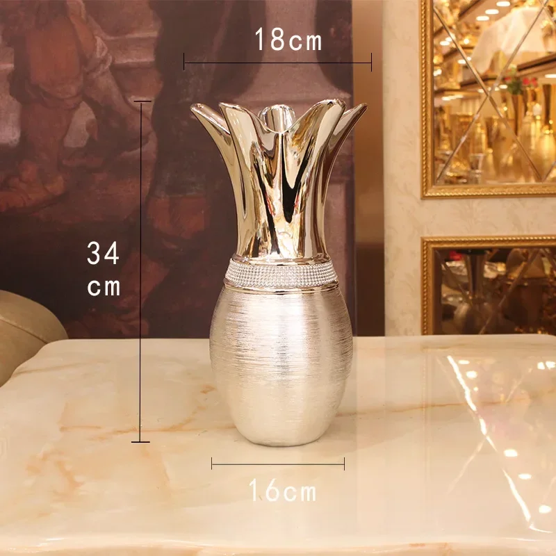 

Ceramic Style European Handicraft Gold Decoration Hotel Creative Brushed Home, Model Electroplated Wedding Vase Room,