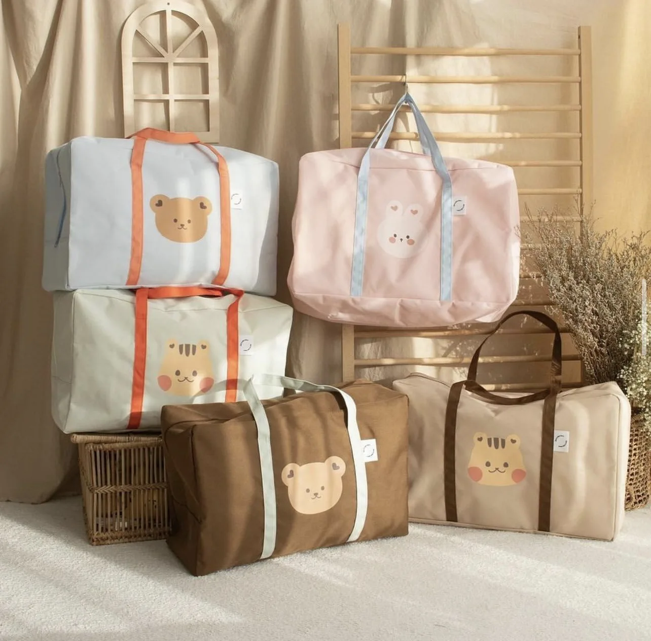 Large Maternity Bag for Baby Diaper Maternal Mommy Bag Bear Kindergarten Quilt Storage Bag Large-capacity Mom Travel Luggage Bag 5