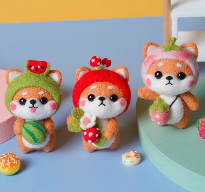 A stuffed animal wool needlepoint kit wool felt needle felting decoration craft needlecraft DIY handmade