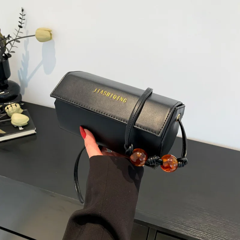 Leisure Flip Style 2024 Spring New Leisure Fashion Simple Solid Color Shoulder Bag Diagonal Cross Shoulder Small Square Bag