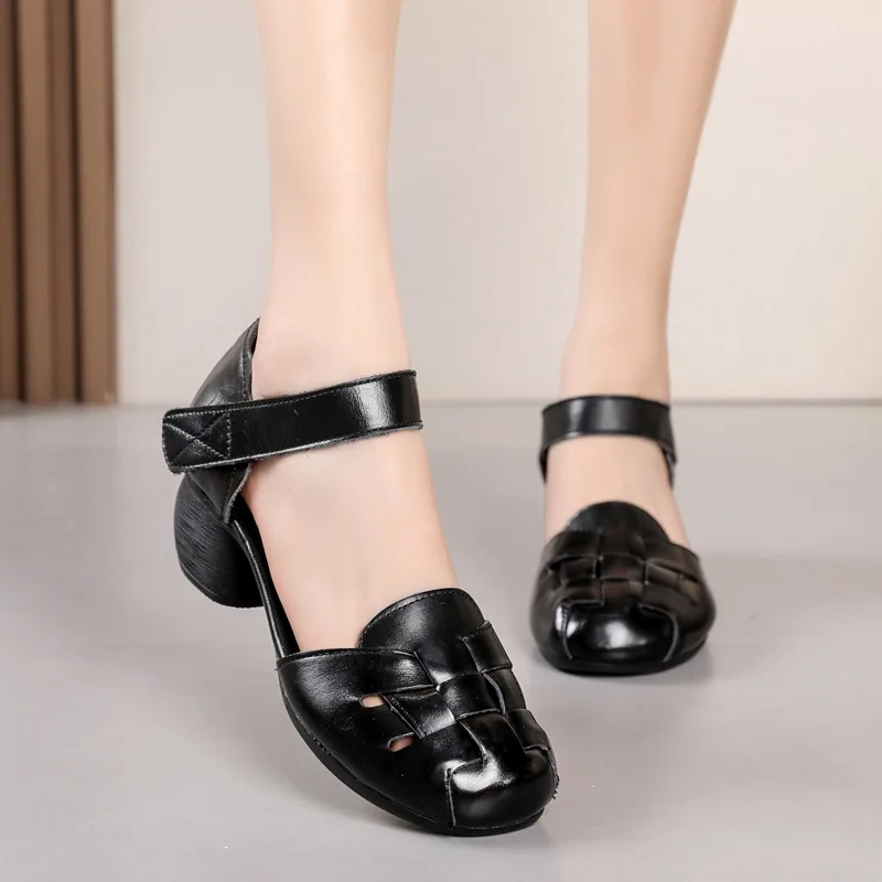 2024 New genuine leather sandals women summer closed toe roman shoes ladies hook loop ankle strap sandals round heels woman