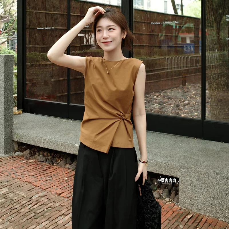 2025 Casual Chic Women Tank Top Boat Neck Sleeveless Short Tops New Fashion Spring Summer Versatile Commuter Top