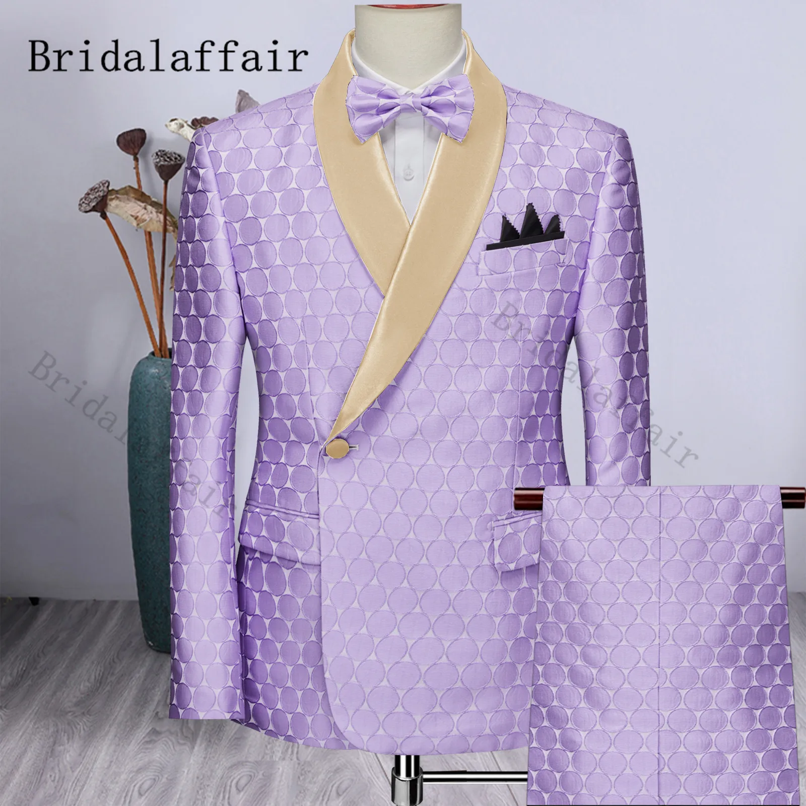 

Bridalaffair Men Elegant Purple Suits Lavender Dot Pattern Pirnt Wedding Suits for Men Wedding Tuxedos 2pcs Blazer Pants Set